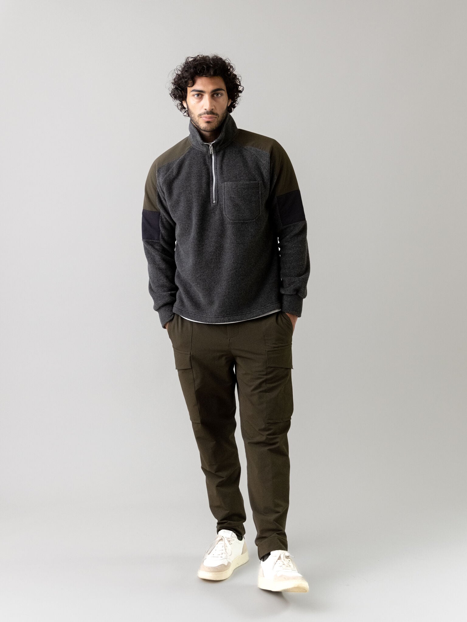 Modelshot / Dk Army Green / Detail